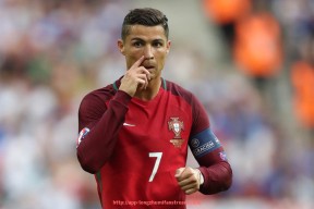 龙珠直播-足球媒体评分的公正性如何保证及其参考价值?(足球评论公众号)