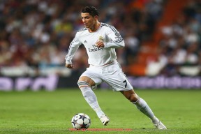 龙珠直播-世俱杯球衣功能性设计实践研究:兼具美观与性能的设计逻辑